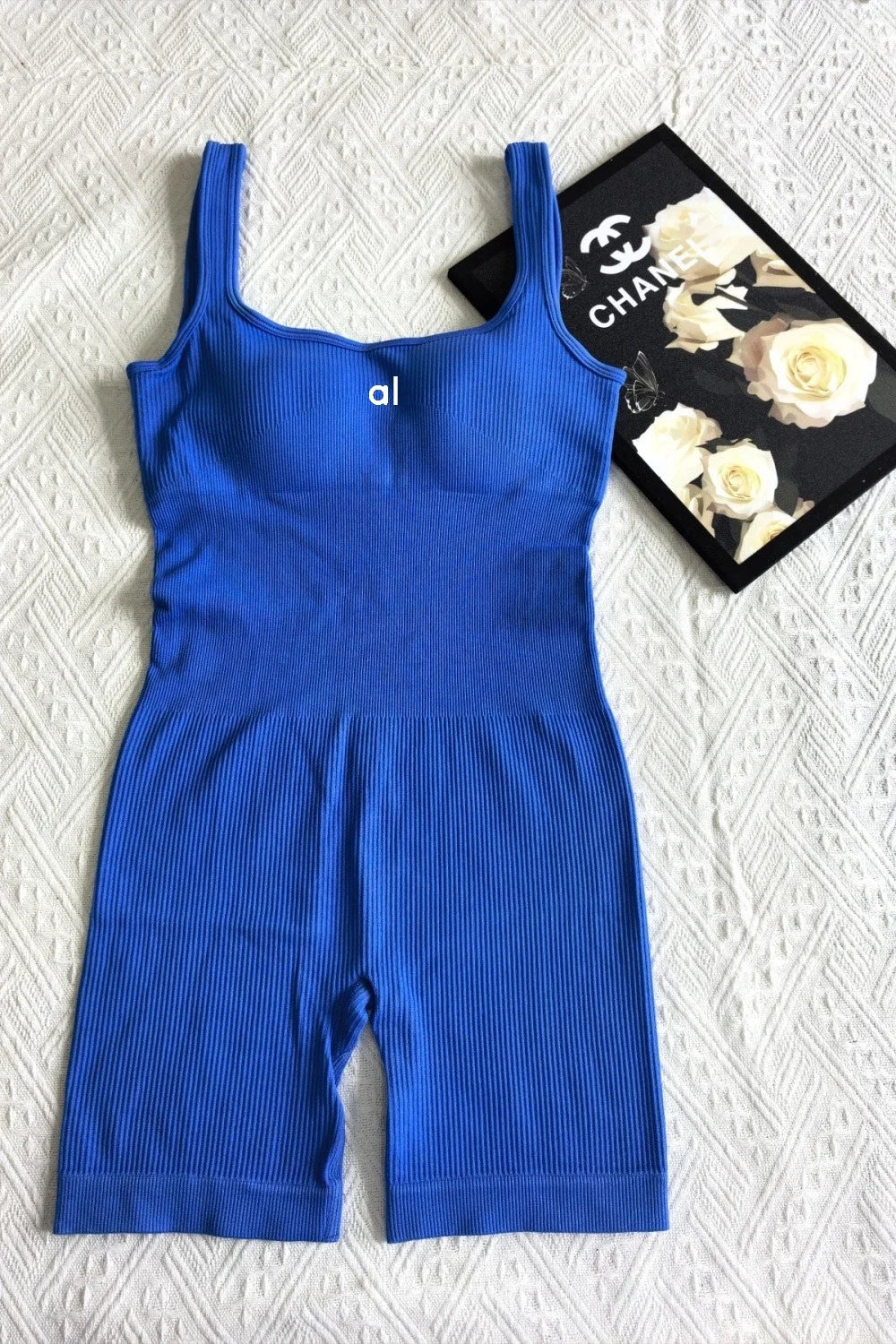 Summer High Quality Al Sports Women Yoga Belly Sports Onesie Chest Pad Threaded Tights Yoga Clothes Fitness Training Shorts